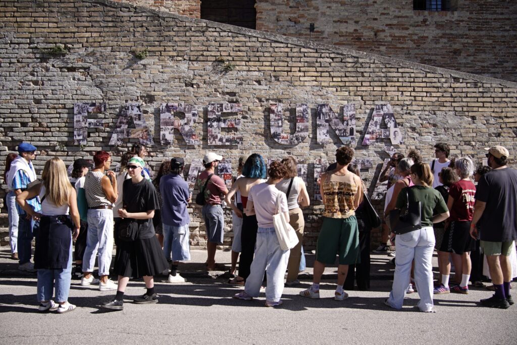 THE BUNCH - APS
Italy